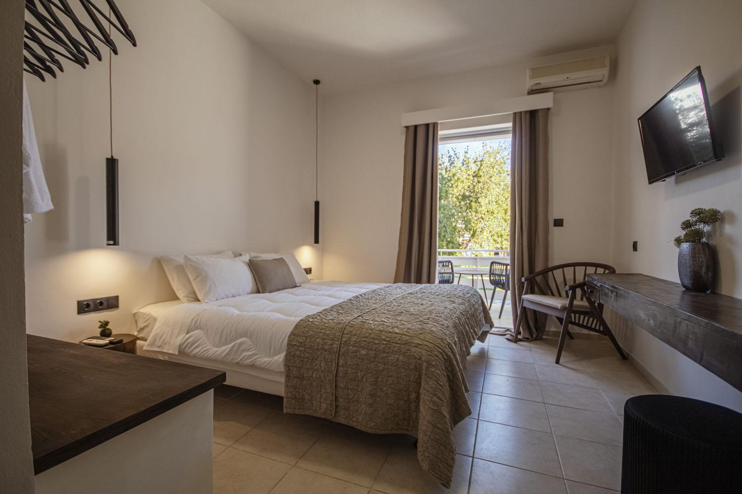 Eleonas Bohotel *